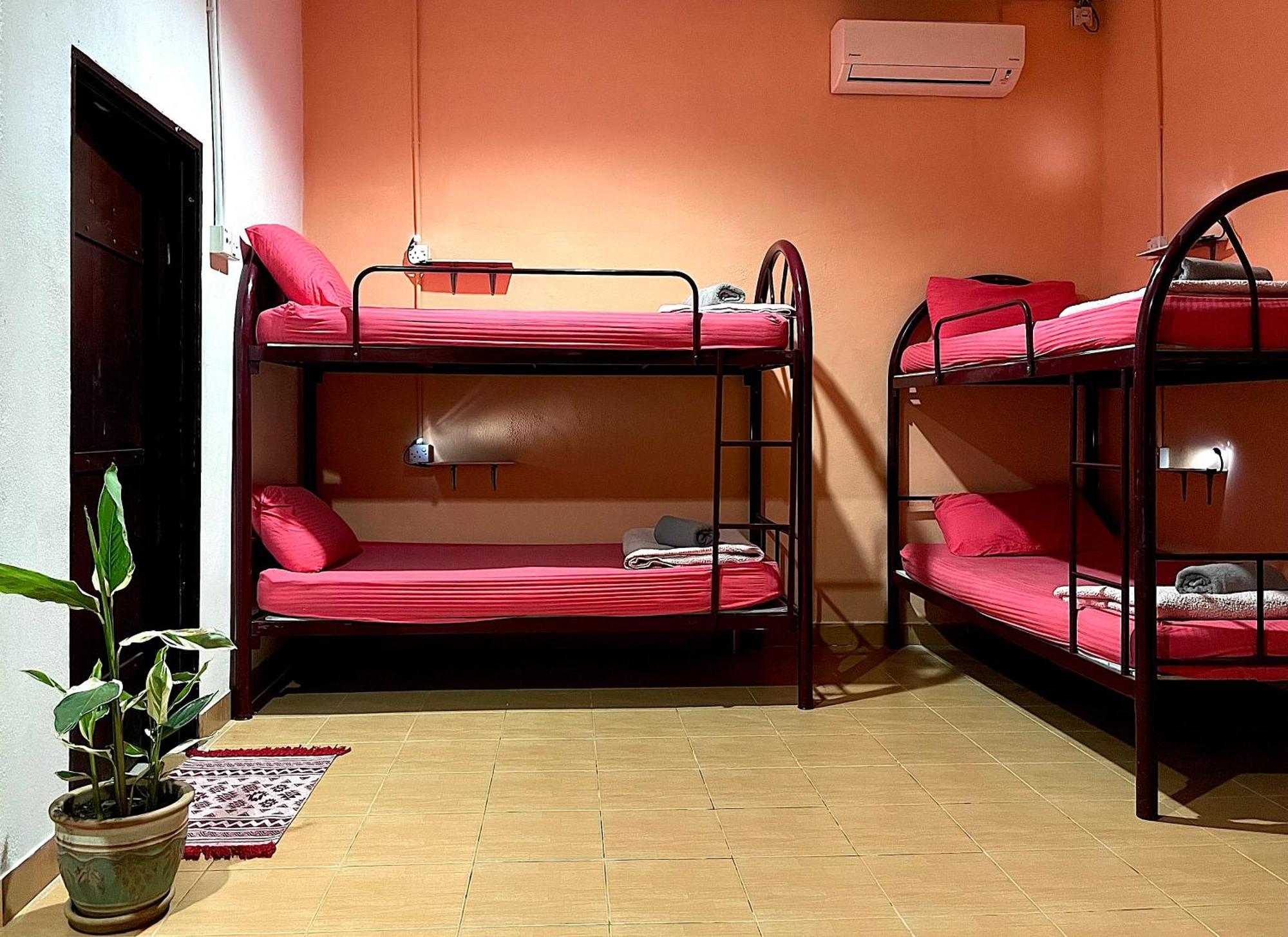 Home Sol Guesthouse Pantai Cenang  Exterior foto