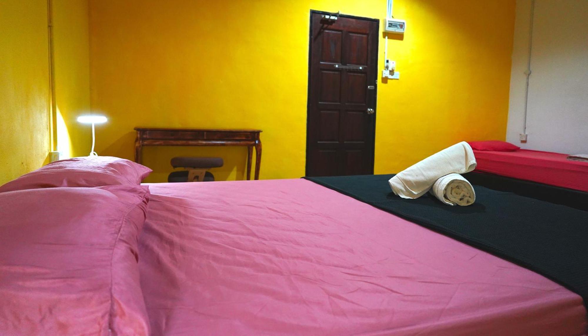 Home Sol Guesthouse Pantai Cenang  Exterior foto