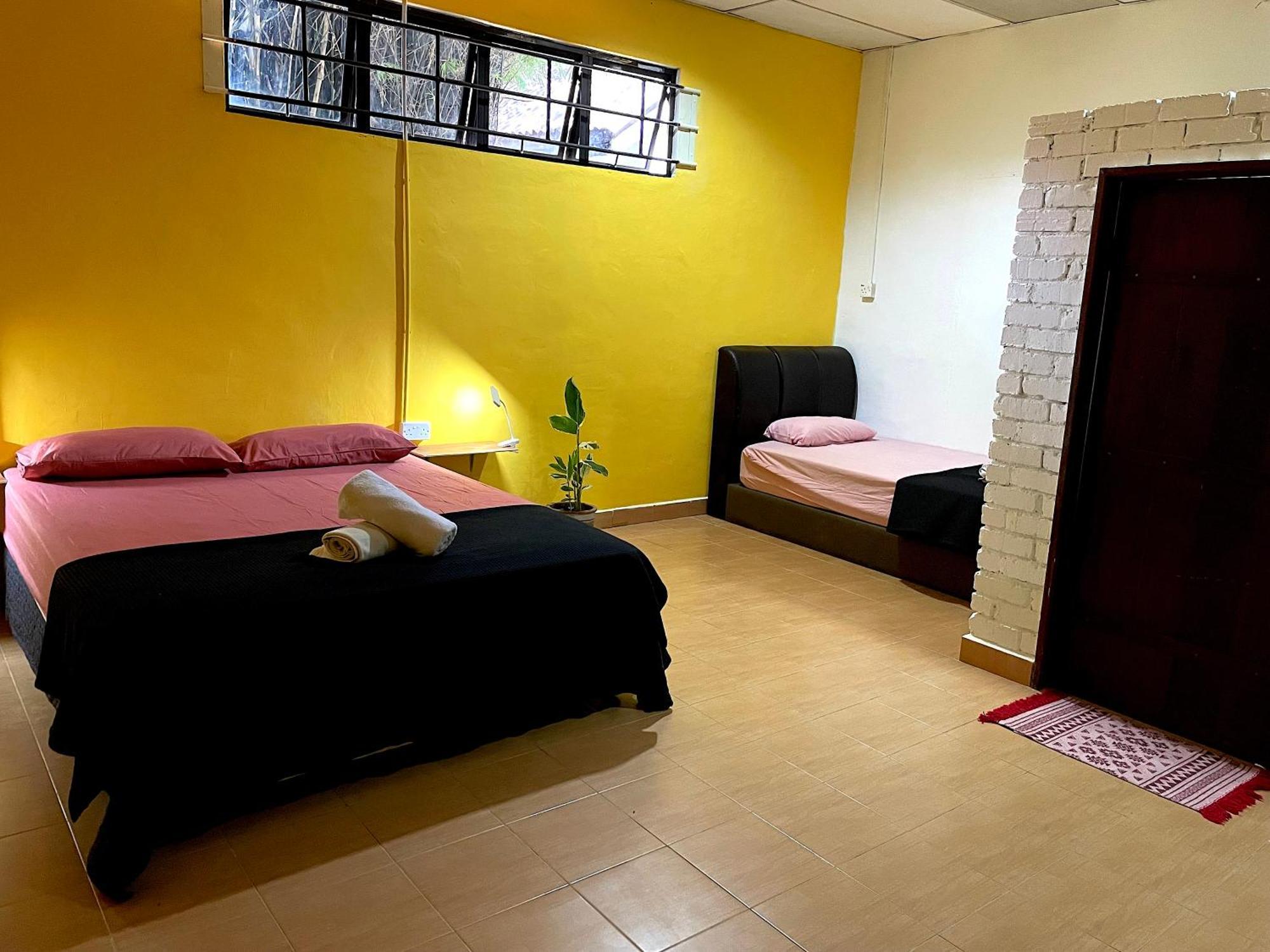 Home Sol Guesthouse Pantai Cenang  Exterior foto